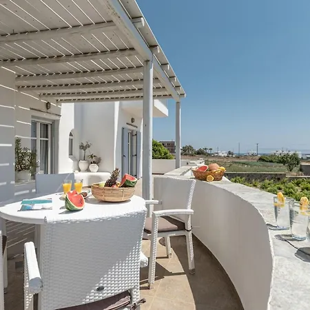 Alba Spacious By The Sea Villa *