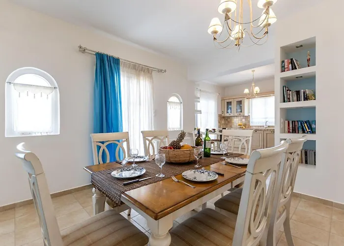 Βίλα Alba Spacious By The Sea